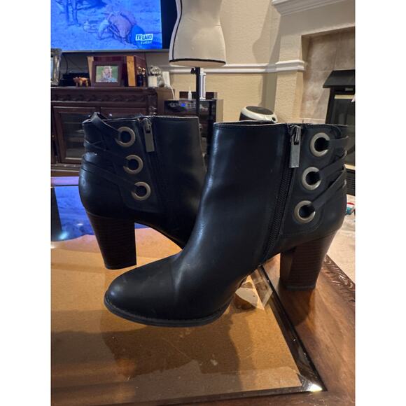Women’s I.N.C. Black Bootie. Size 7.5 - Picture 3 of 6